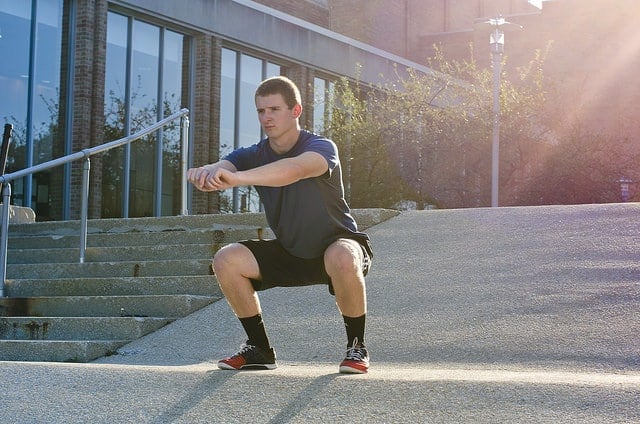 runner doing Legs Strength Exercises