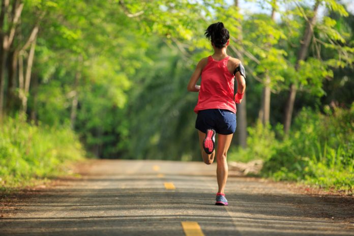woman starting a run